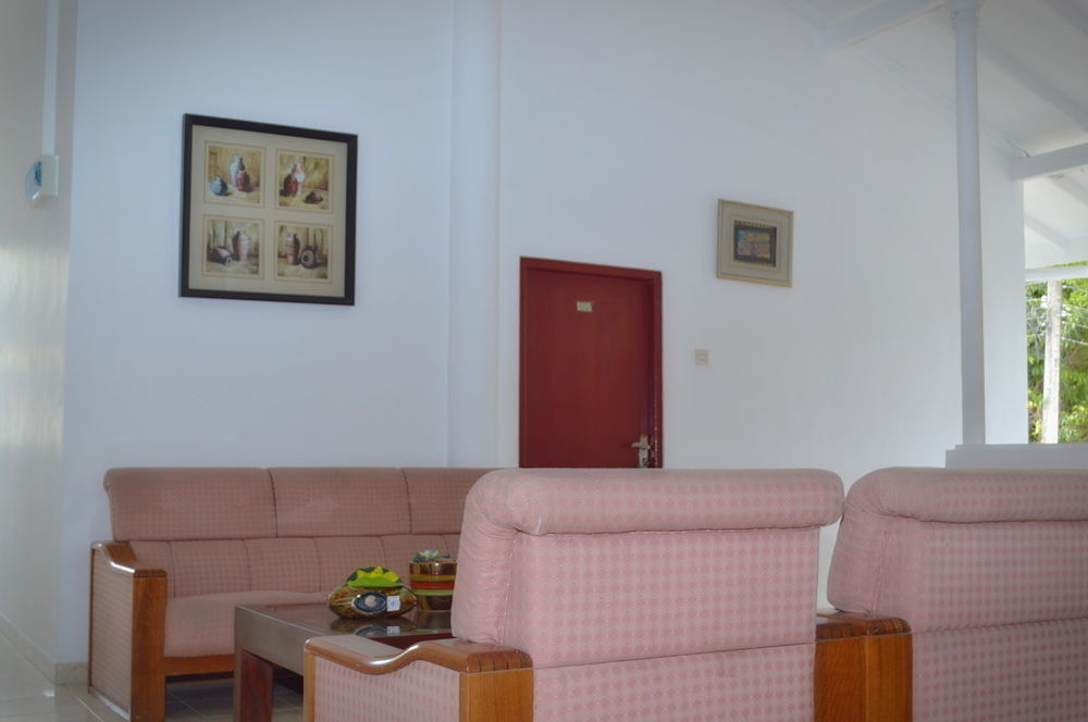 Hotel Empryean كاتوناياكى المظهر الخارجي الصورة