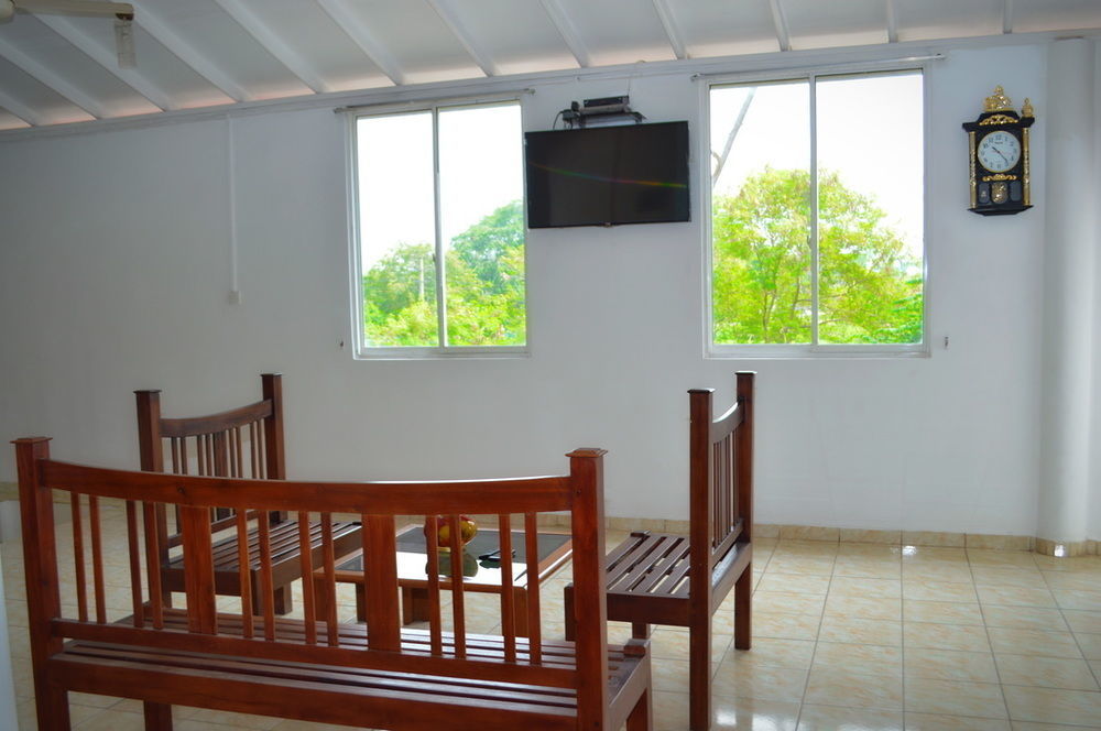 Hotel Empryean كاتوناياكى المظهر الخارجي الصورة
