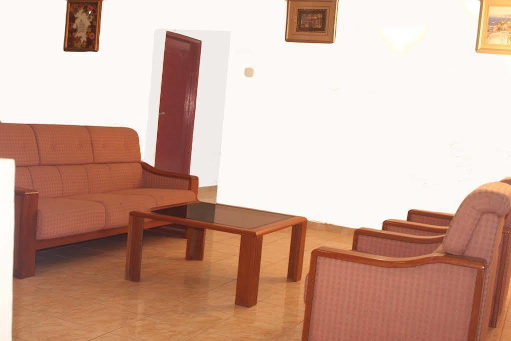 Hotel Empryean كاتوناياكى المظهر الخارجي الصورة