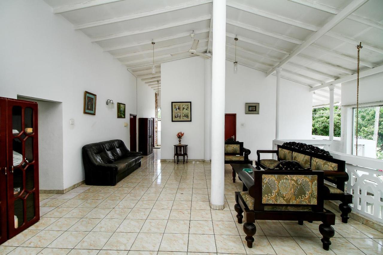 Hotel Empryean كاتوناياكى المظهر الخارجي الصورة