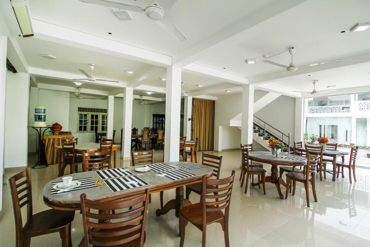 Hotel Empryean كاتوناياكى المظهر الخارجي الصورة
